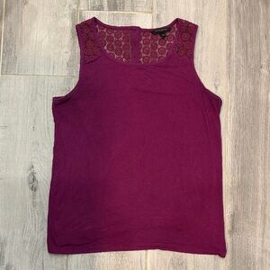 BANANA REPUBLIC Magenta Crochet Blouse